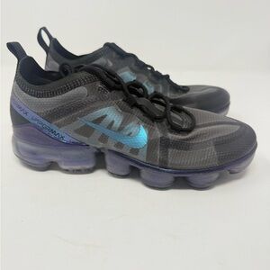 Nike Women Throwback Future VaporMax Flyknit Shoes